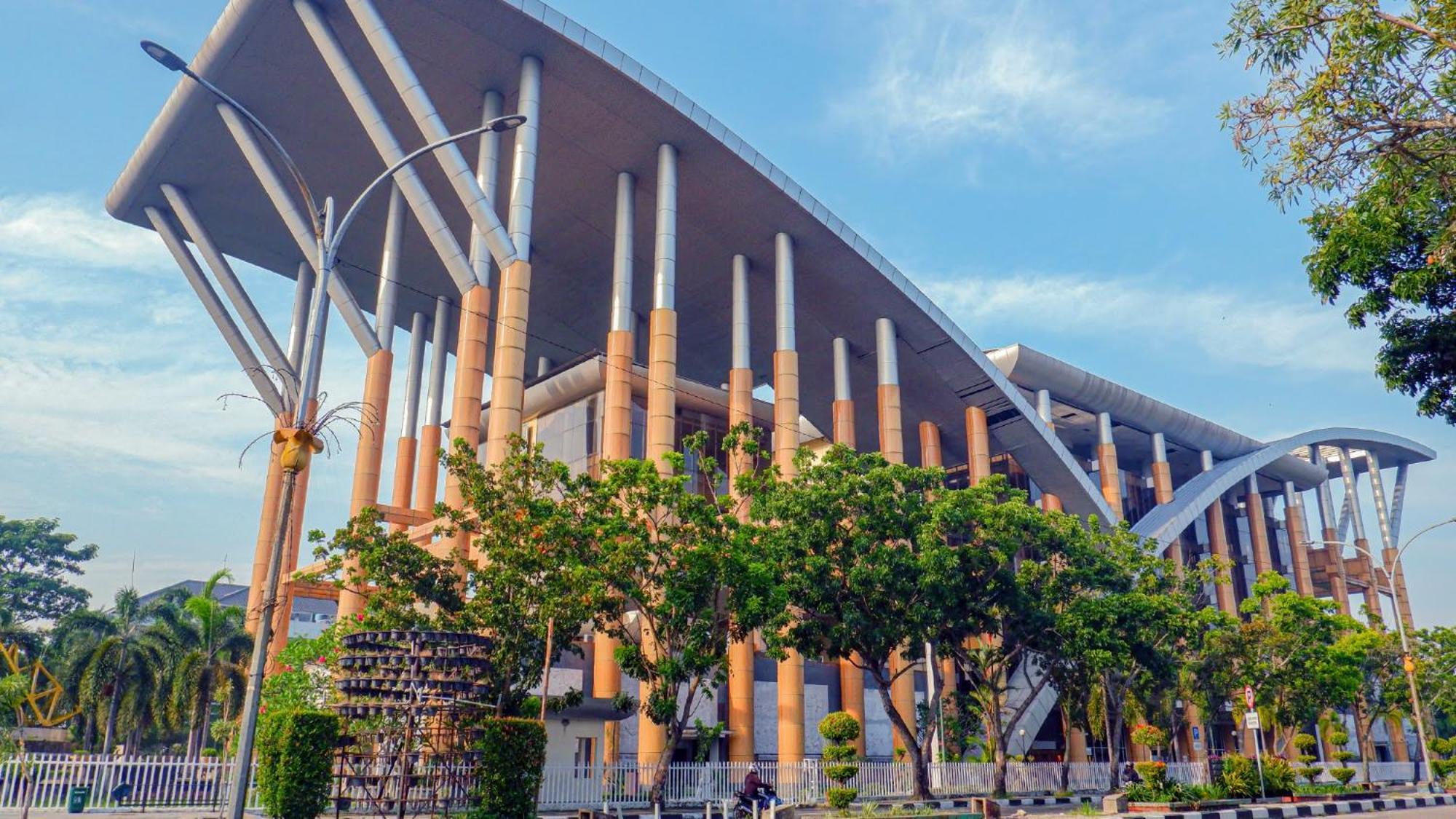 Grand Jatra Hotel Pekanbaru Exterior photo