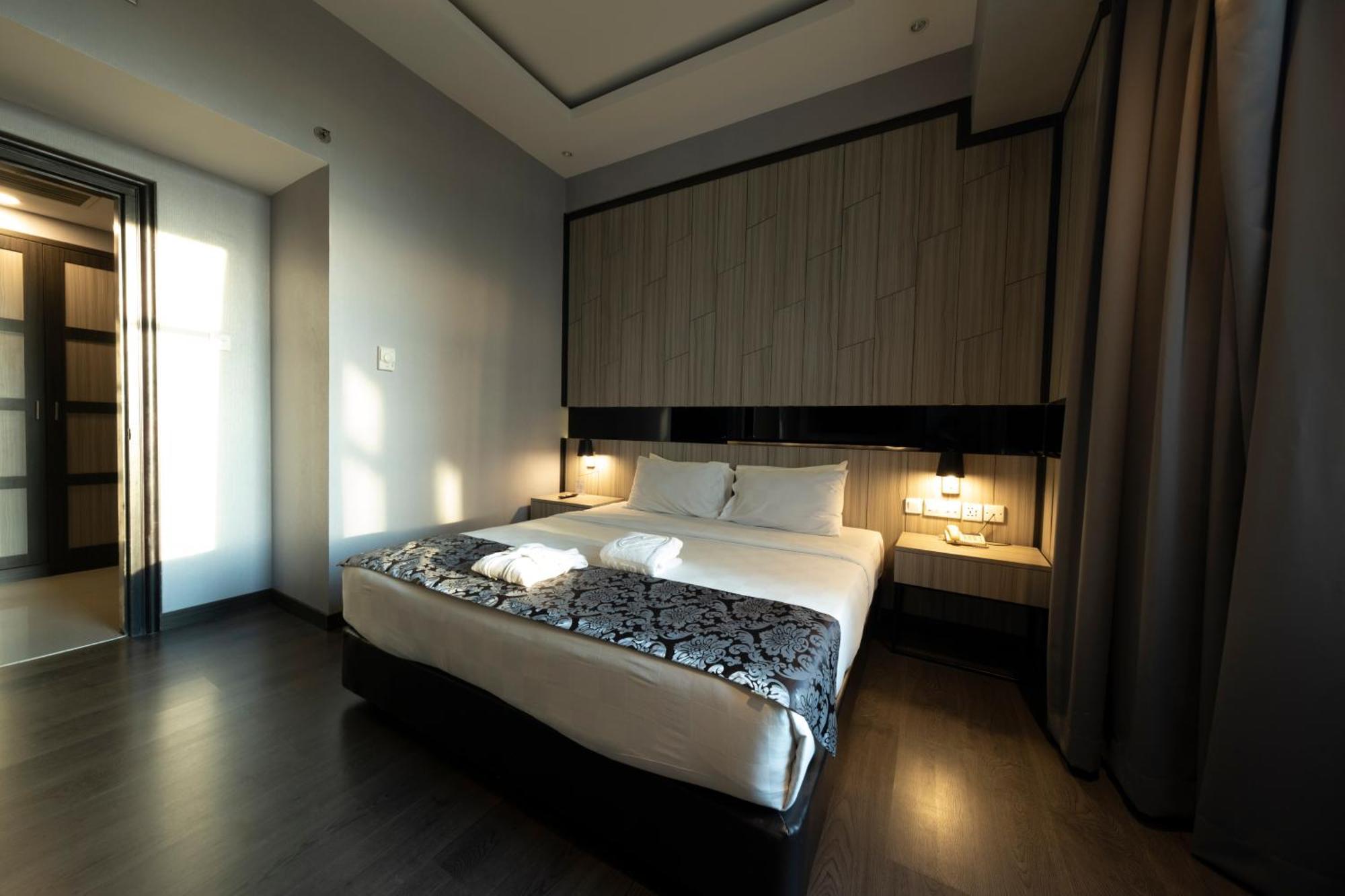Grand Jatra Hotel Pekanbaru Exterior photo